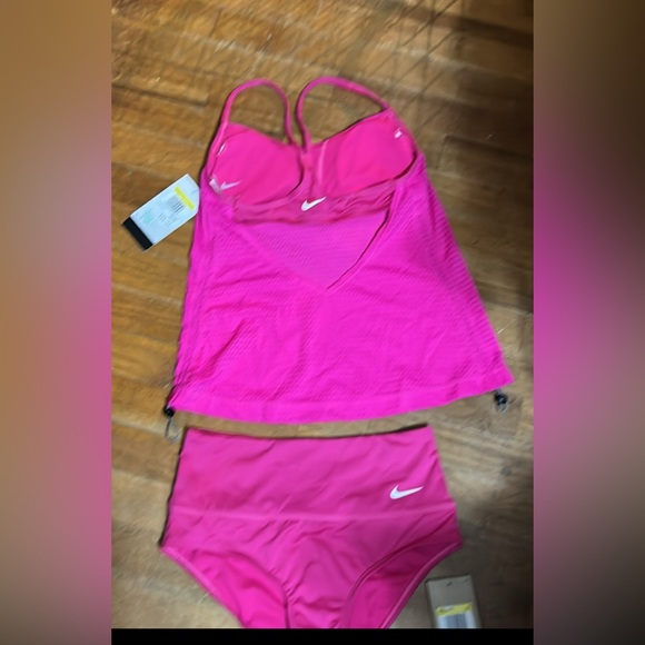 Nike Hot Pink Tankini Set padded &lined topsides sincebottom has zip pocketNWT